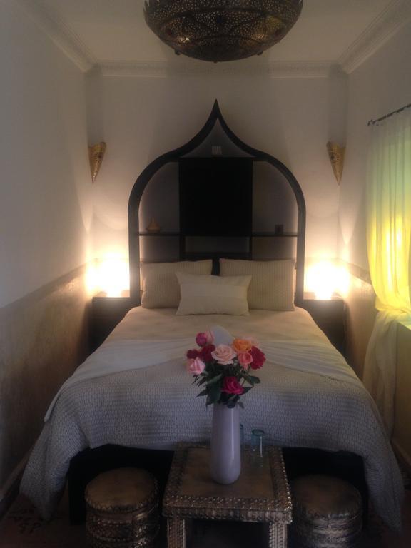 Riad Bjoujna Marakeş Oda fotoğraf